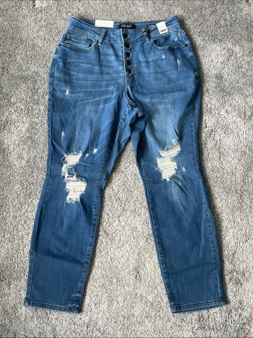 NWT Judy Blue Boyfriend Fit Medium Wash Distressed Jeans - Size 14W
